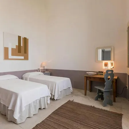 16th-century Palace With Pool In *