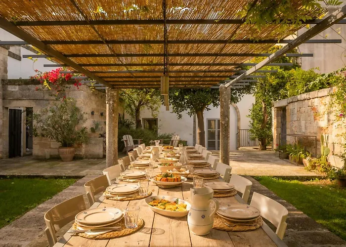 16th-century Palace With Pool In Casa vacanze Muro Leccese